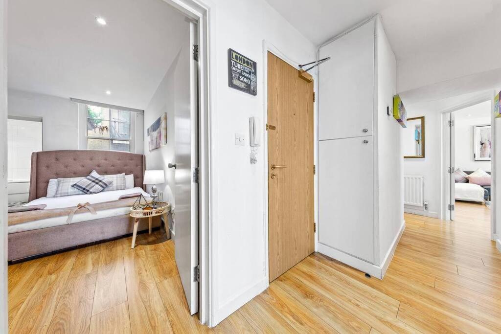 3 Bedroom Apartment In Haymarket Central London Sleep 10 Hy2 Dış mekan fotoğraf