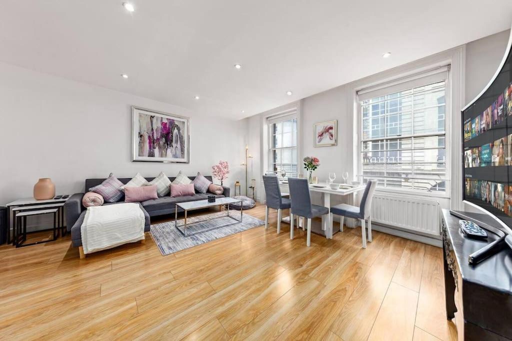 3 Bedroom Apartment In Haymarket Central London Sleep 10 Hy2 Dış mekan fotoğraf